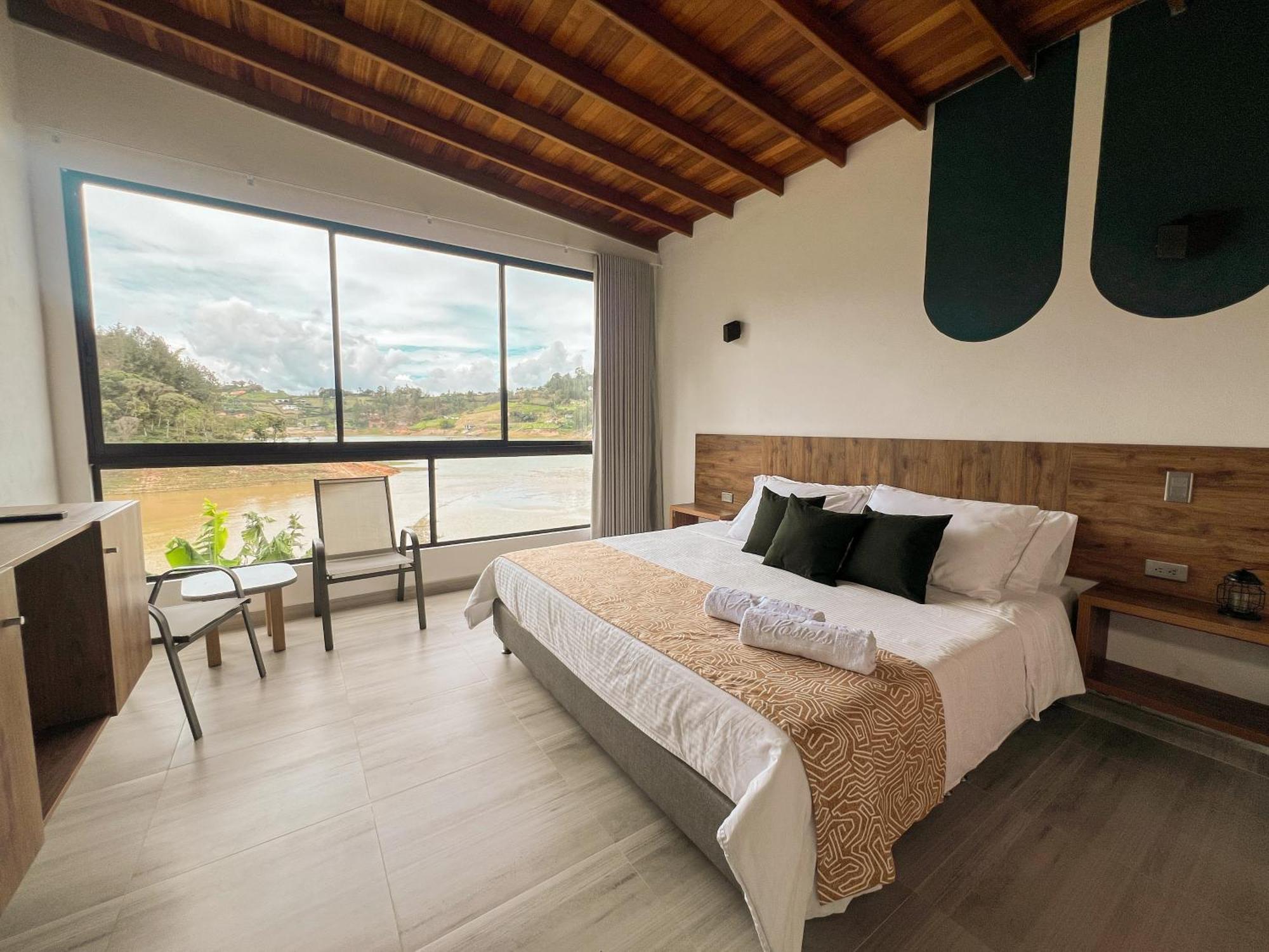 Viajero Guatape Hostel & Lake Club Ngoại thất bức ảnh