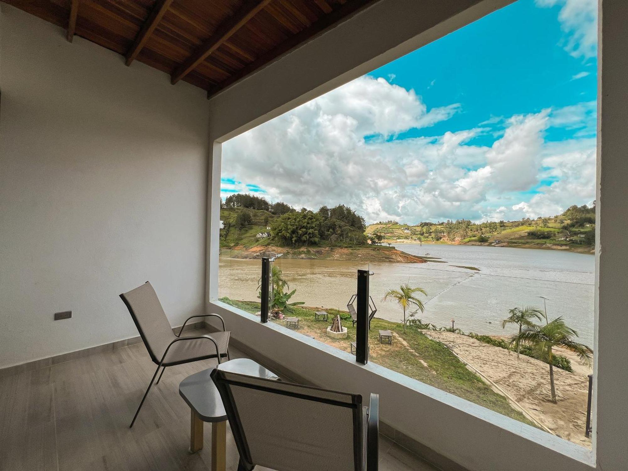 Viajero Guatape Hostel & Lake Club Phòng bức ảnh