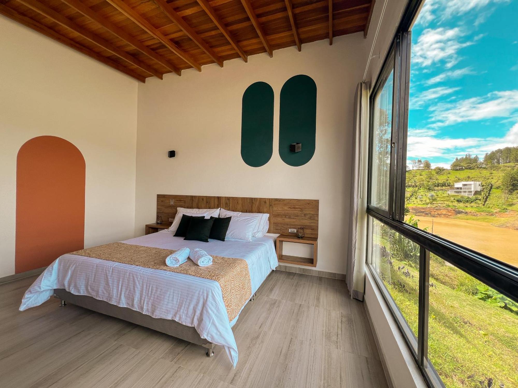 Viajero Guatape Hostel & Lake Club Phòng bức ảnh