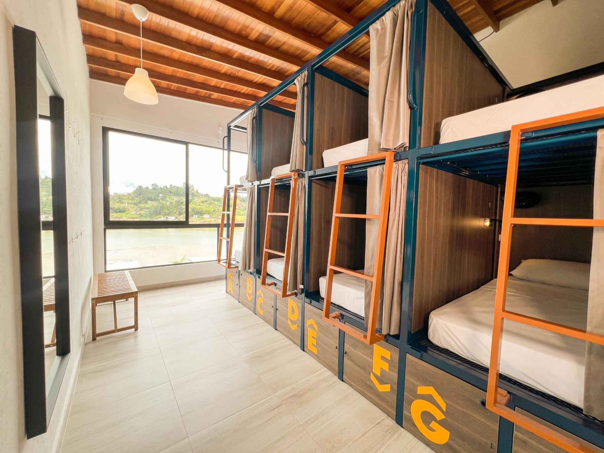 Viajero Guatape Hostel & Lake Club Phòng bức ảnh