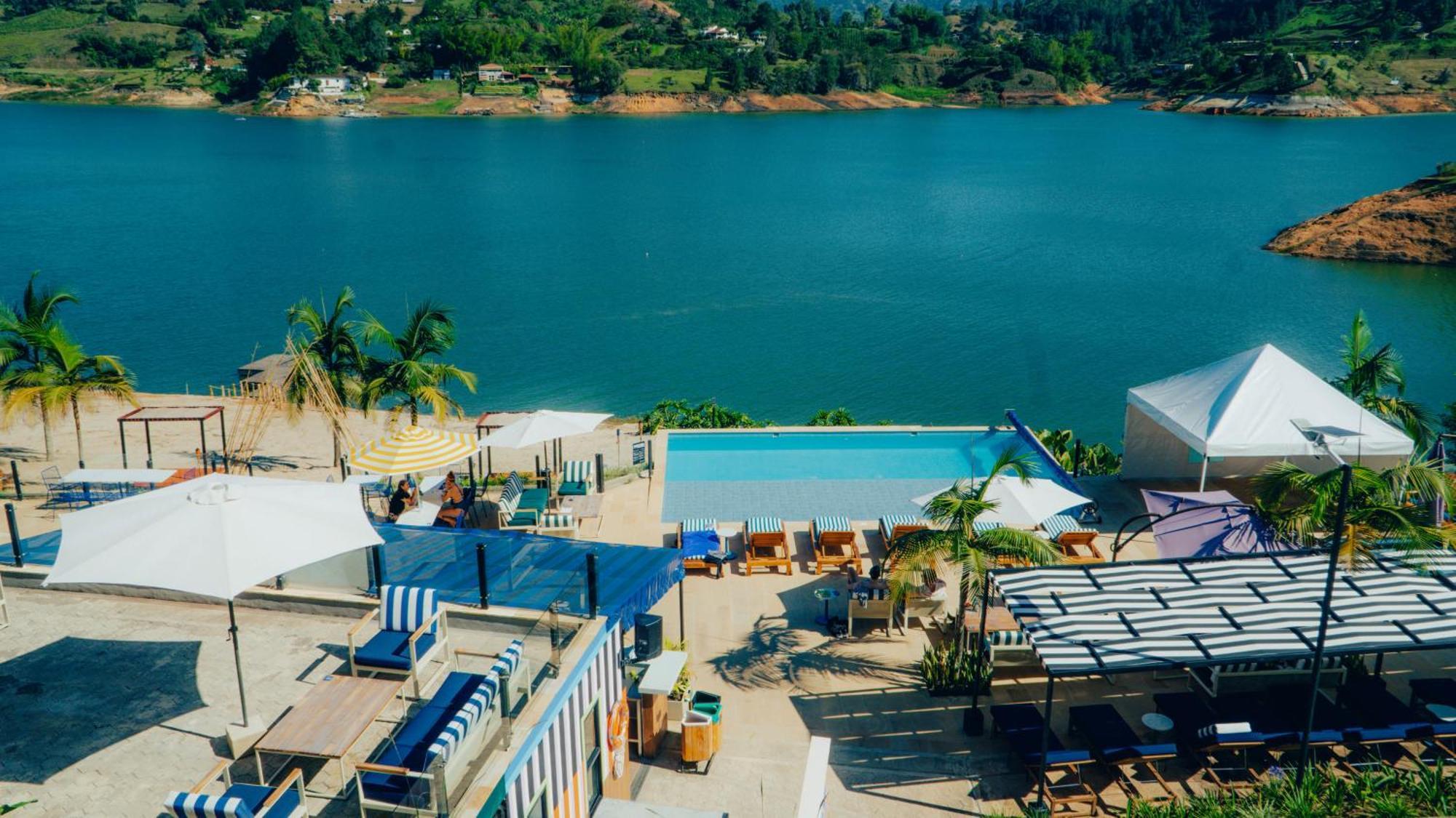 Viajero Guatape Hostel & Lake Club Ngoại thất bức ảnh