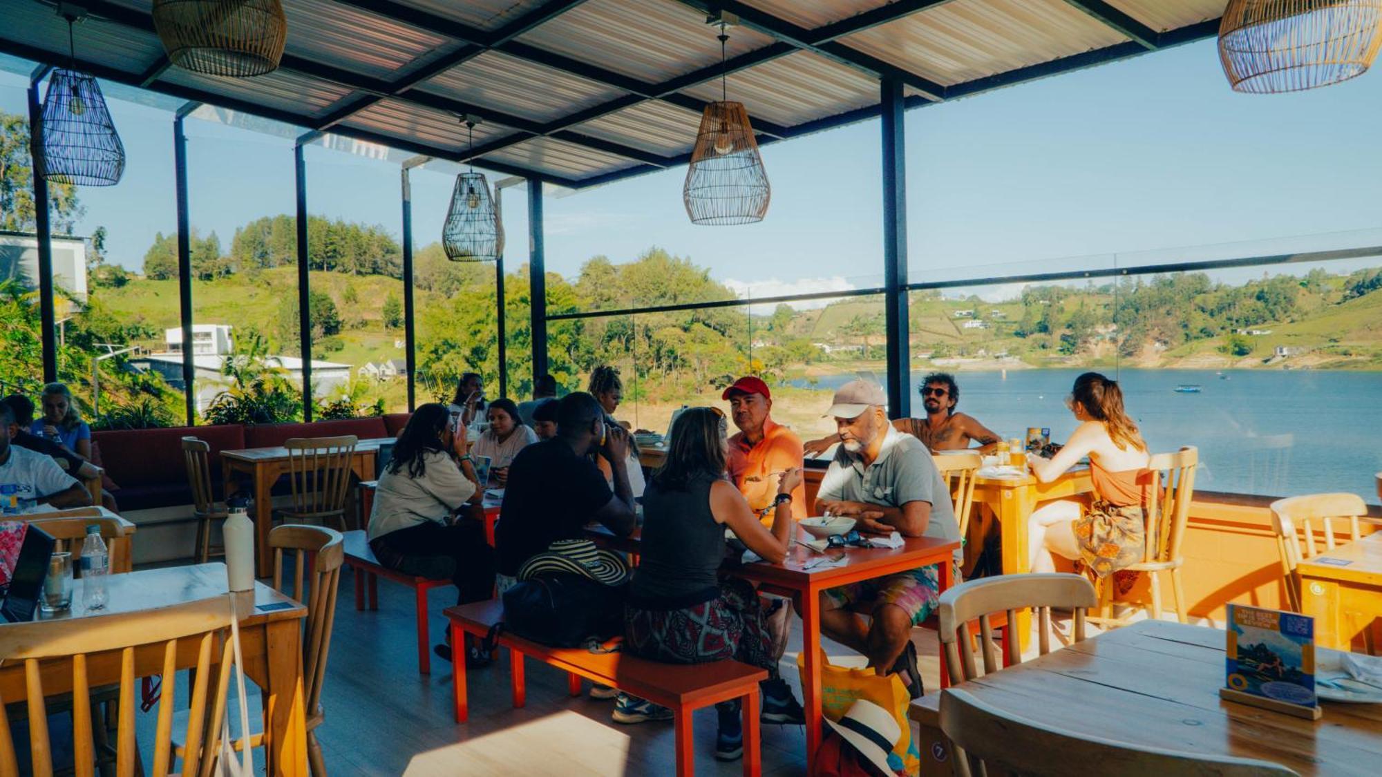 Viajero Guatape Hostel & Lake Club Ngoại thất bức ảnh